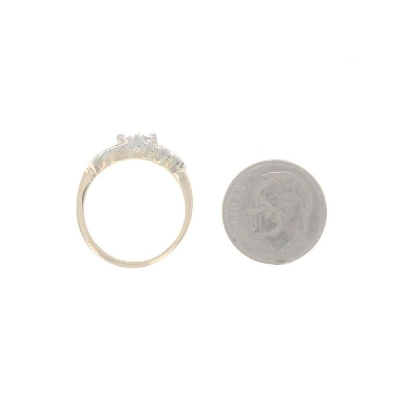 Yellow Gold Diamond Vintage Ring - 14k Round.28ctw Floral Etched Milgrain For Sale 1