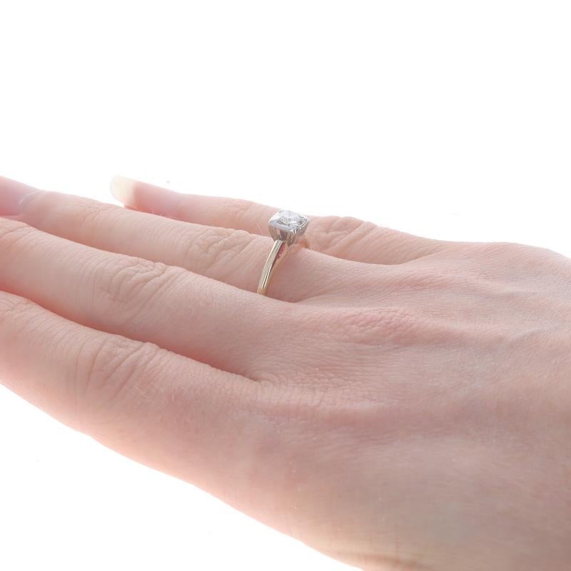 Donna Anello di fidanzamento solitario d'epoca con diamante in oro giallo 14k a brillante rotondo .22ct in vendita