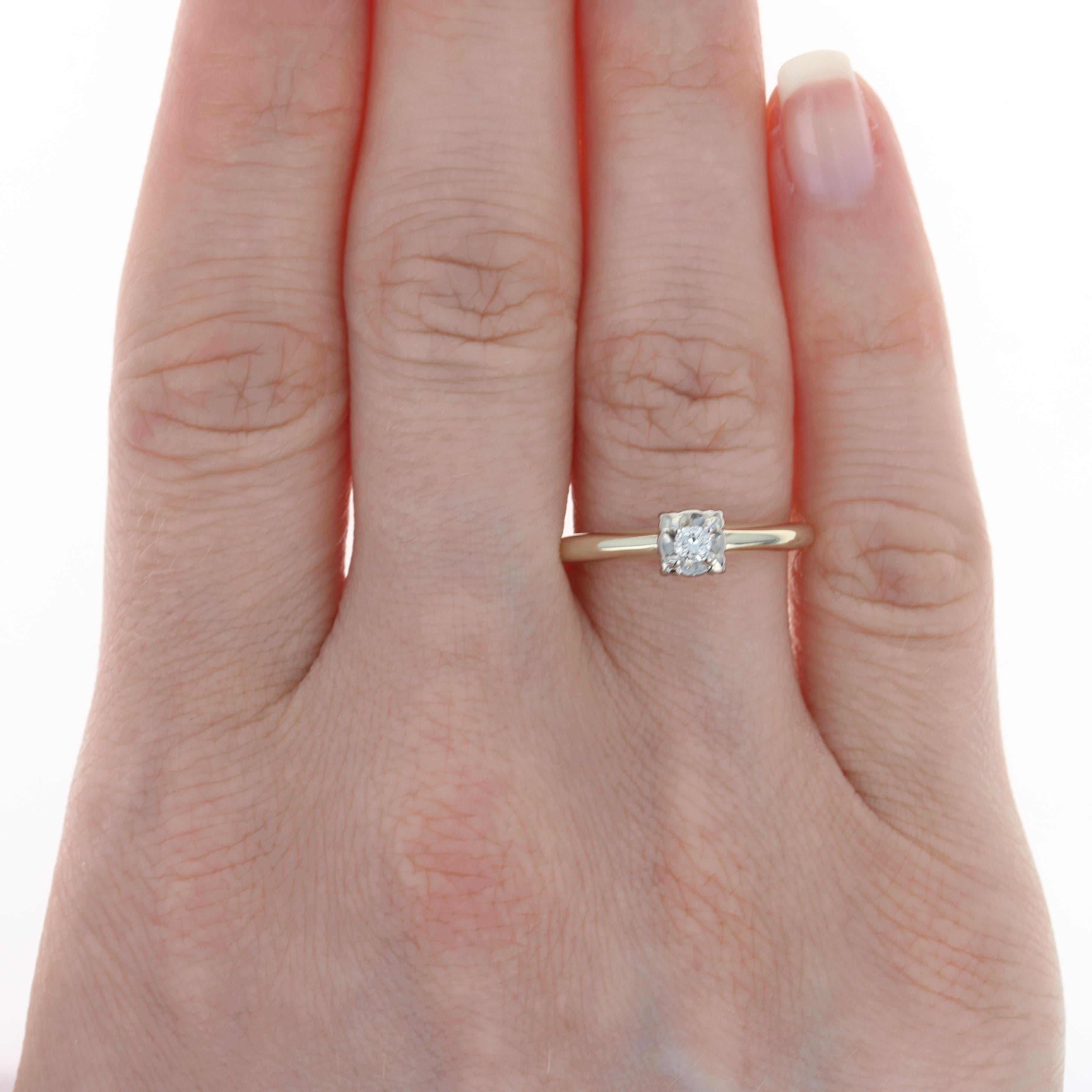 Yellow Gold Diamond Vintage Solitaire Engagement Ring, 14k Round Brilliant Cut 2