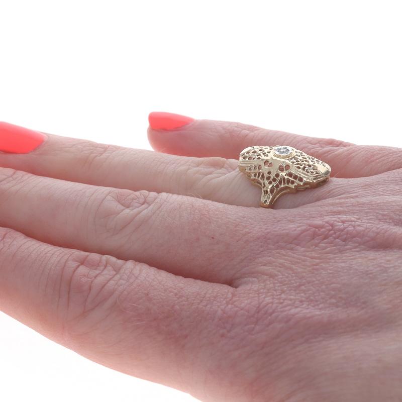 Women's Yellow Gold Diamond Vintage Solitaire Ring 10k Round Brilliant For Sale