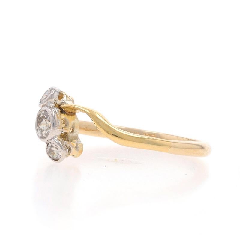 Yellow Gold Diamond Vintage Three-Stone Bypass Ring 14k European.22ctw Bezel Set In Excellent Condition For Sale In Greensboro, NC