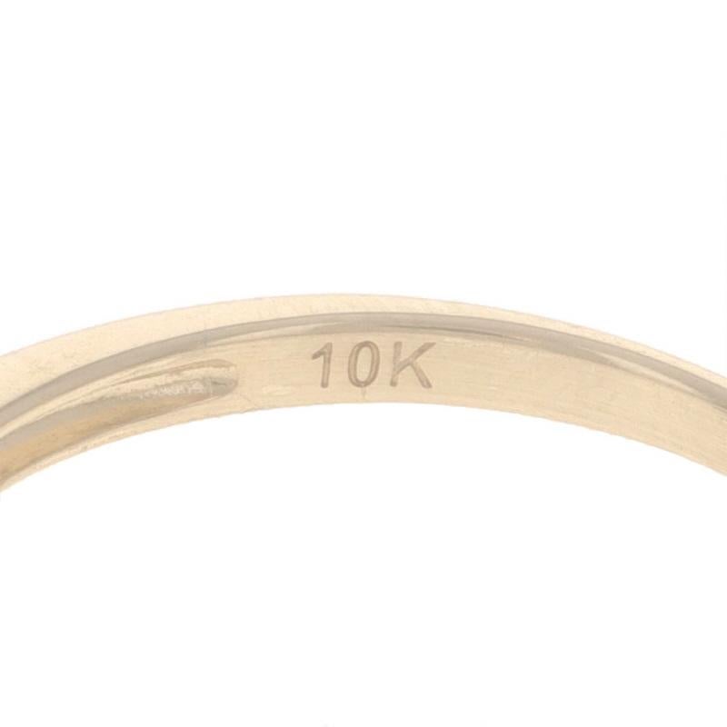 Yellow Gold Diamond Wedding Band - 10k Single .10ctw Ring For Sale 1