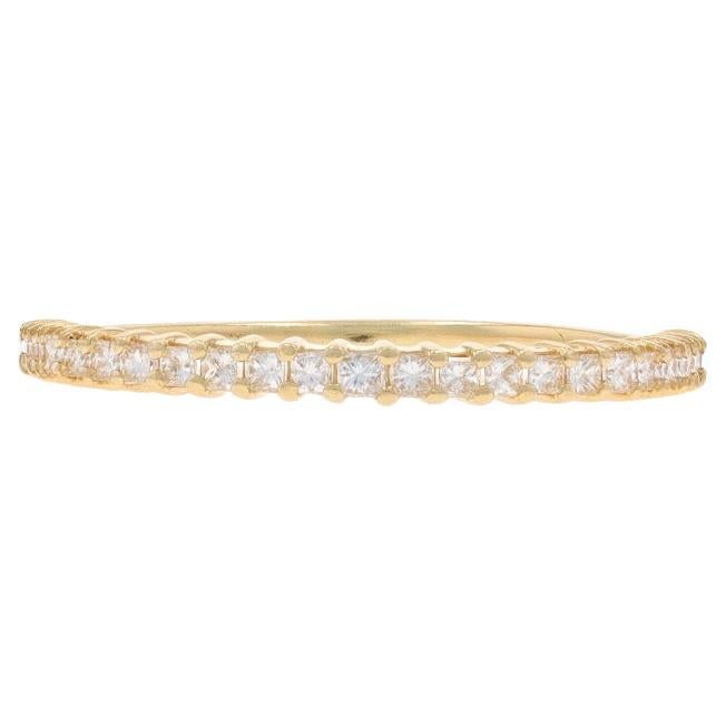 Alliance en or jaune avec diamant - 14k Princesse .33ctw Bague empilable en vente