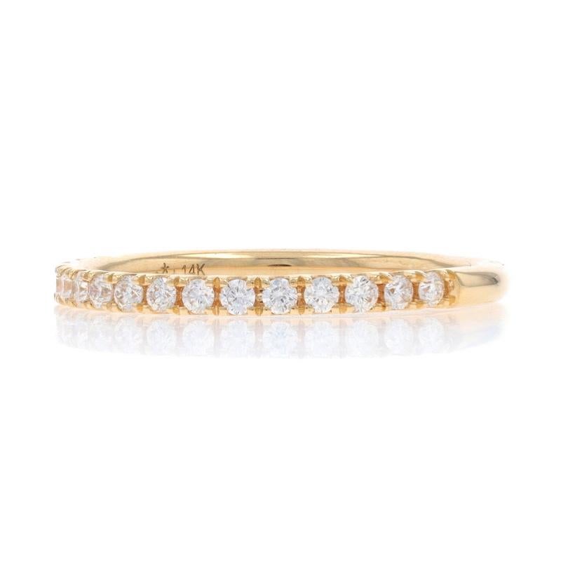 Alliance en or jaune avec diamant - 14k Bague à sertissage français avec diamant rond brillant .25ctw Neuf - En vente à Greensboro, NC