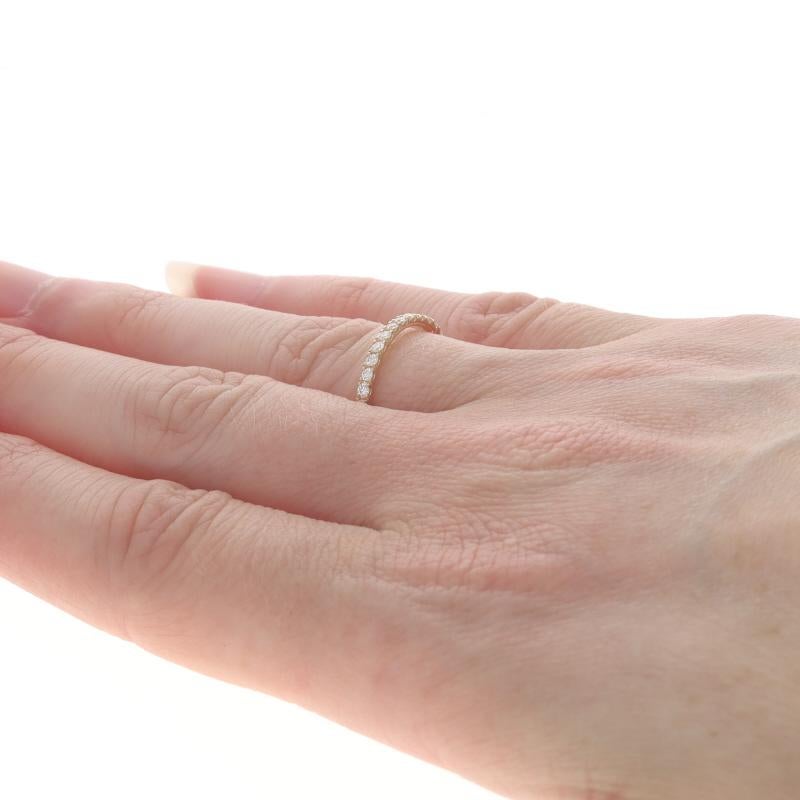 Alliance en or jaune avec diamant - 14k Bague à sertissage français avec diamant rond brillant .25ctw Pour femmes en vente