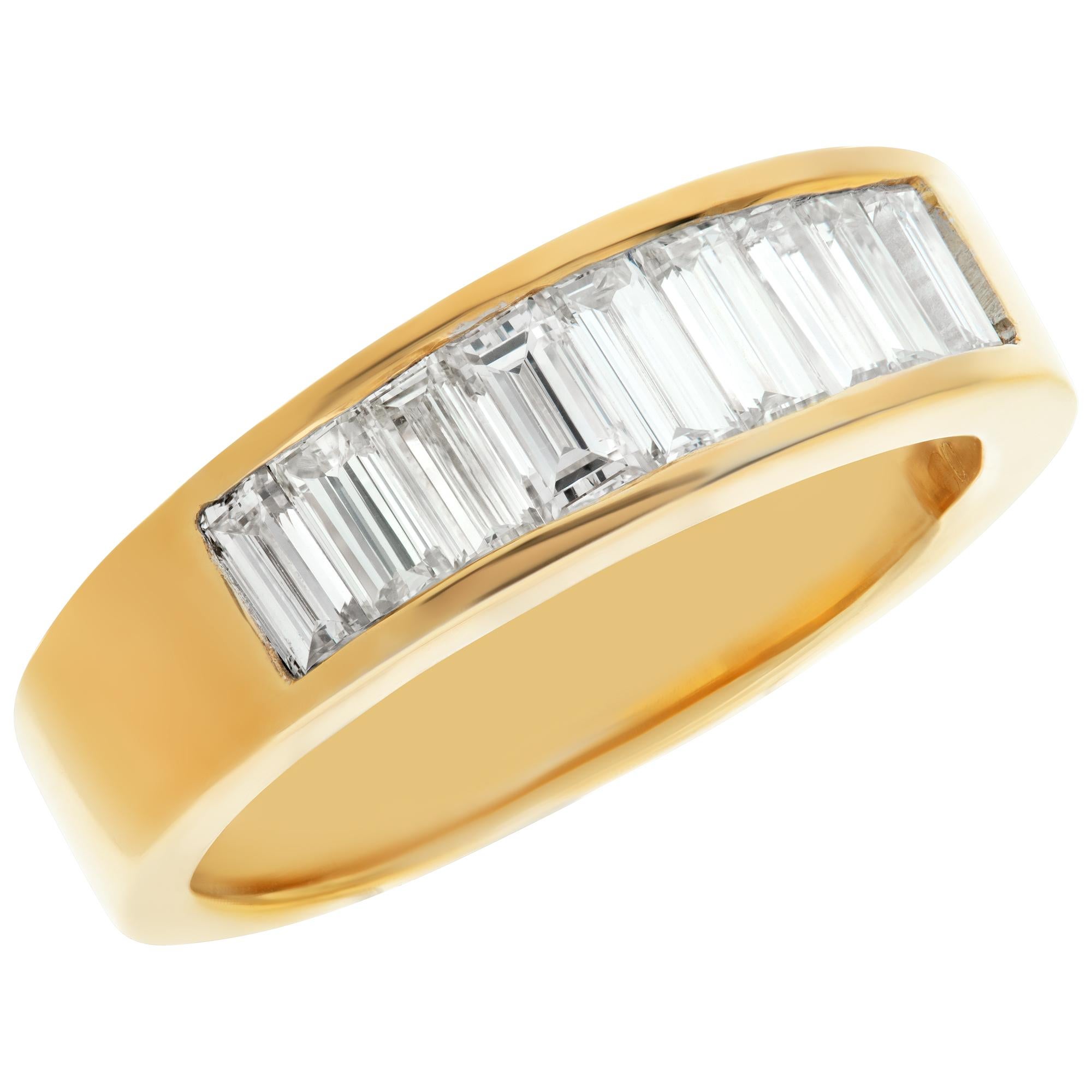 Yellow Gold Diamond Wedding Band With Approximately 1.4 Carats in diamonds In Excellent Condition For Sale In Surfside, FL