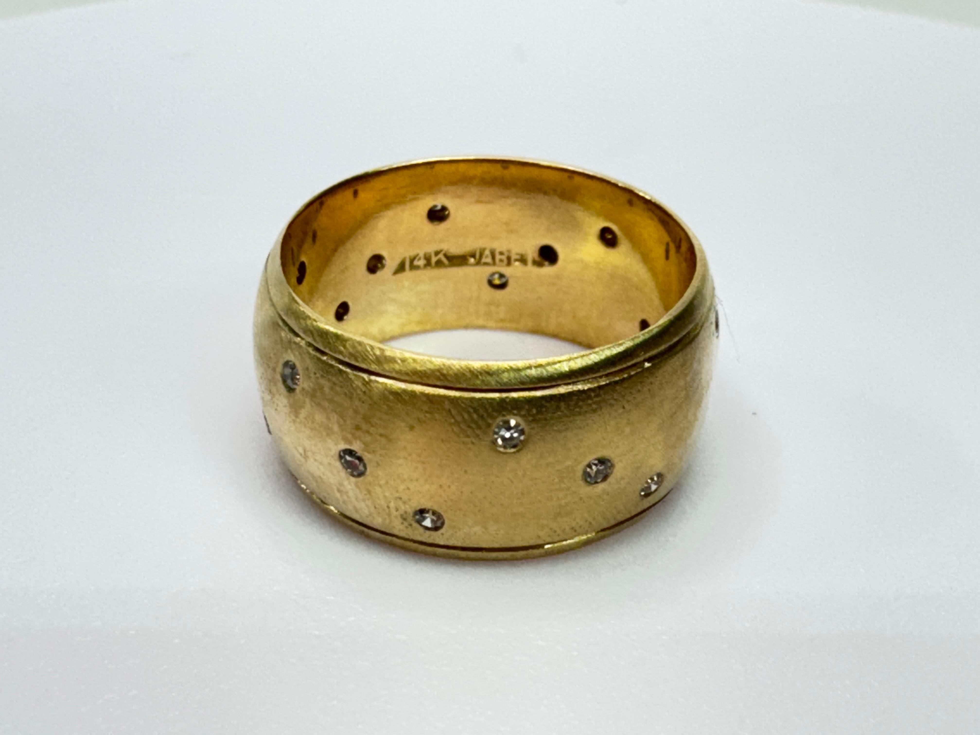 Yellow Gold Diamond Wide Band Ring In Good Condition For Sale In Palm Desert, CA