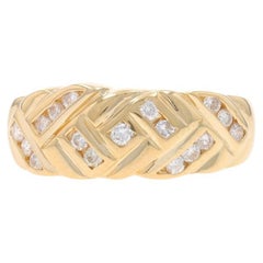 Fascia a grappolo con intreccio di diamanti in oro giallo - Anello con diamante rotondo da .38ctw 14k
