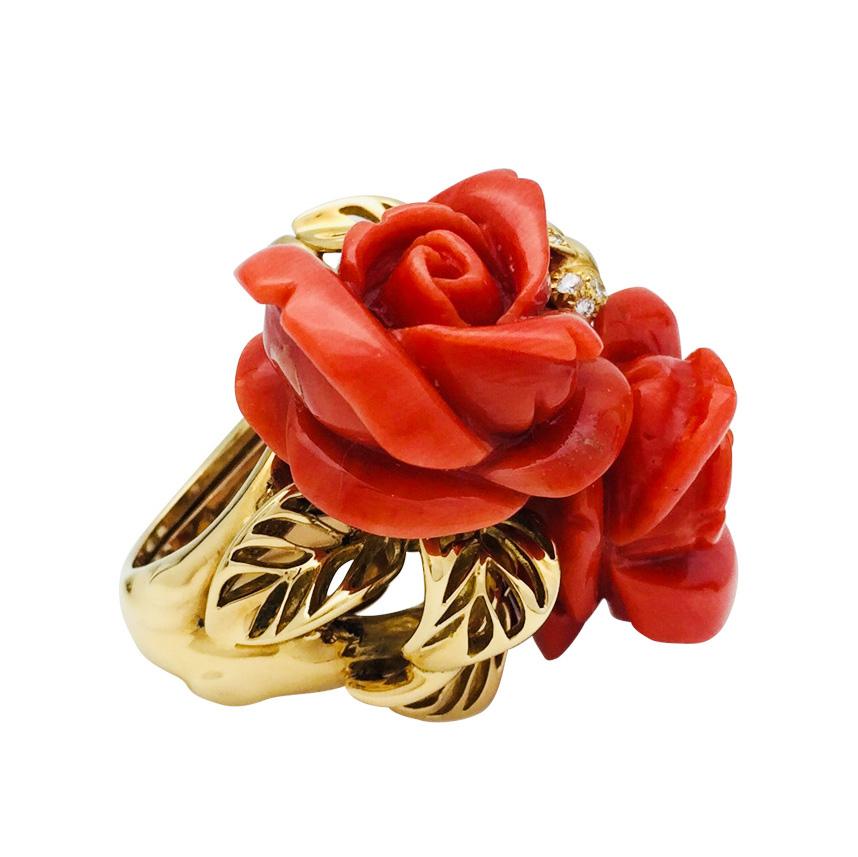 Contemporary Yellow Gold Dior Ring, 
