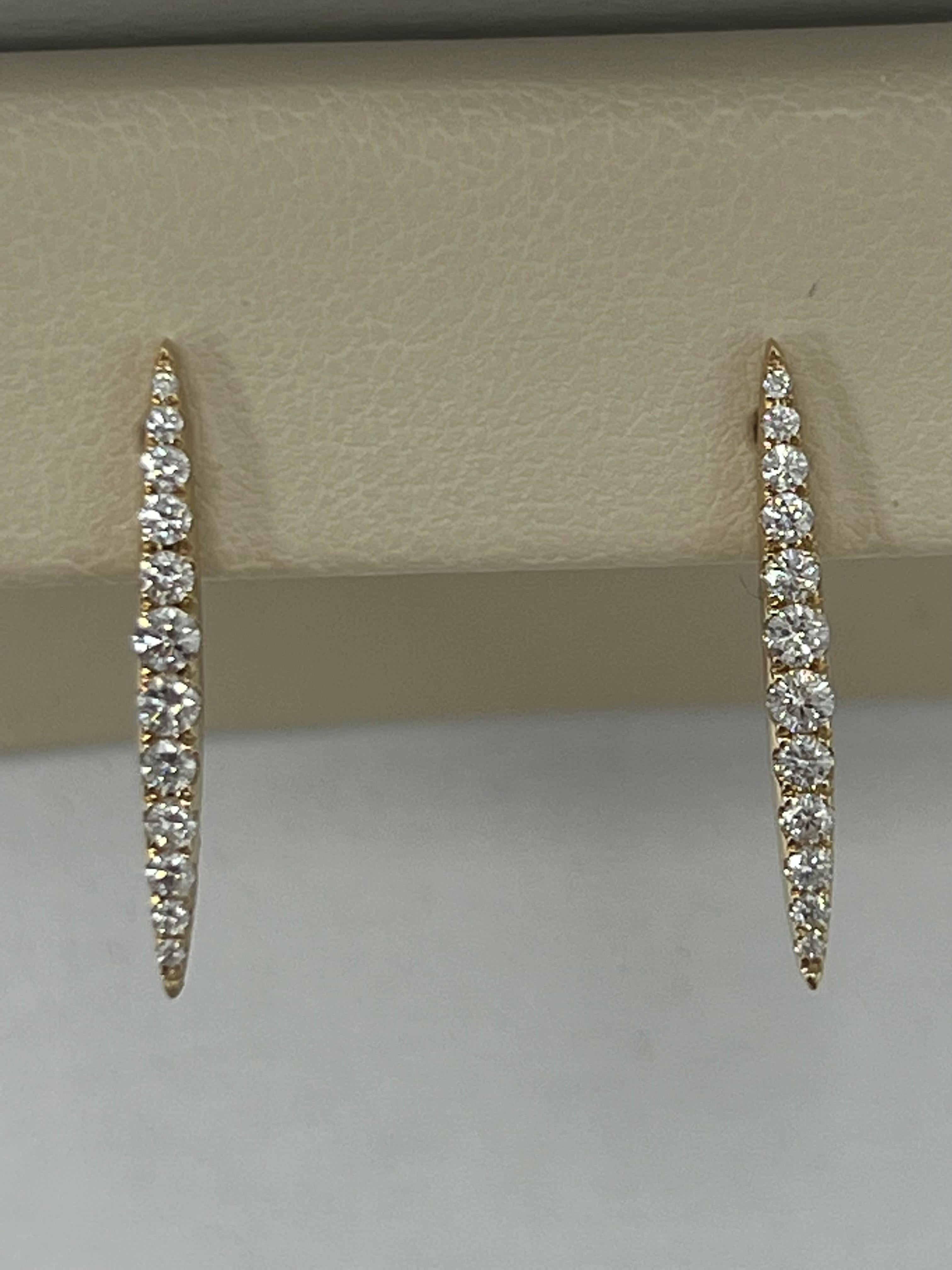 Round Cut Yellow Gold Drop Diamond Earrings For Sale
