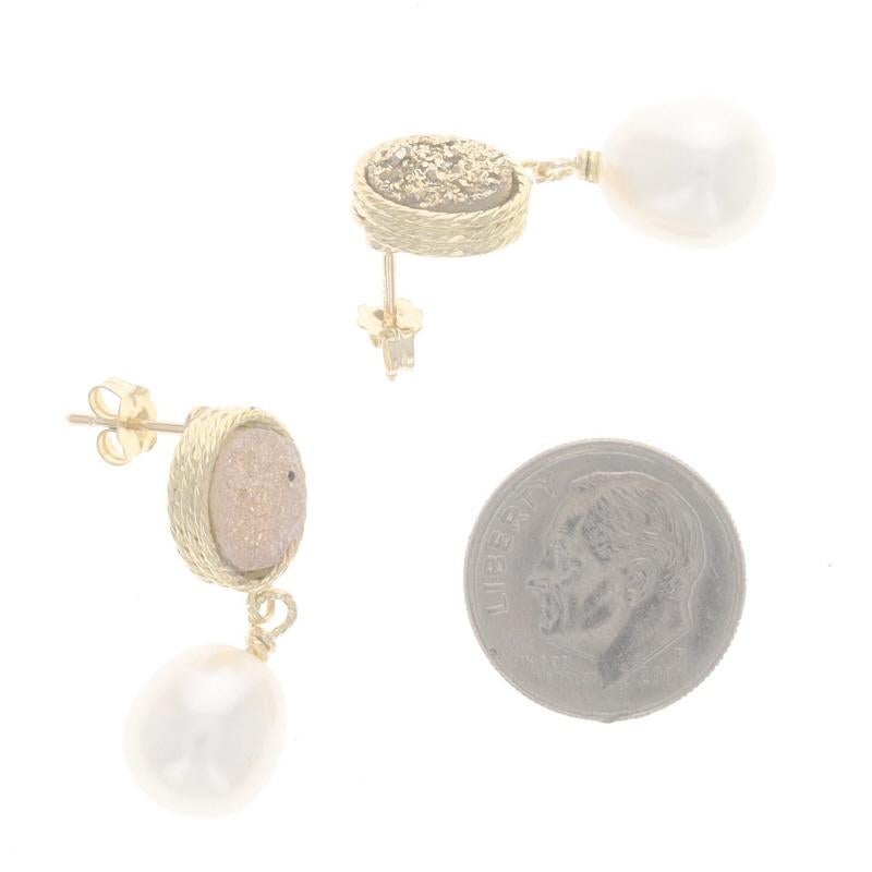 Yellow Gold Druzy Quartz & Pearl Mismatch Dangle Earrings - 14k Italy Pierced In Excellent Condition For Sale In Greensboro, NC