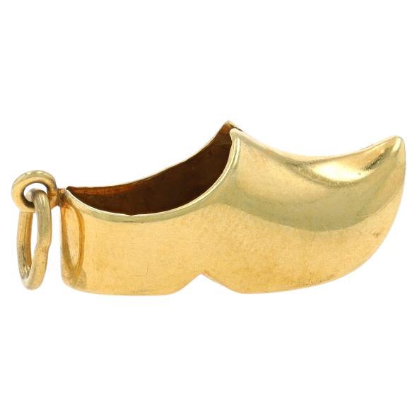 Metal Content: 14k Yellow Gold

Theme: Dutch Clog Shoe, Footwear

Measurements
Tall (from stationary bail): 13/16