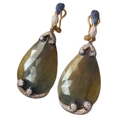 Yellow Gold Earring with Off-White Diamond, Blue Sapphire and Wonder Sapphire