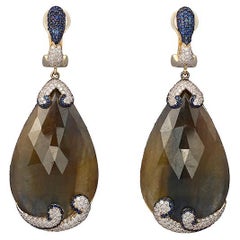 Yellow Gold Earring with Off-White Diamond, Blue Sapphire and Wonder Sapphire
