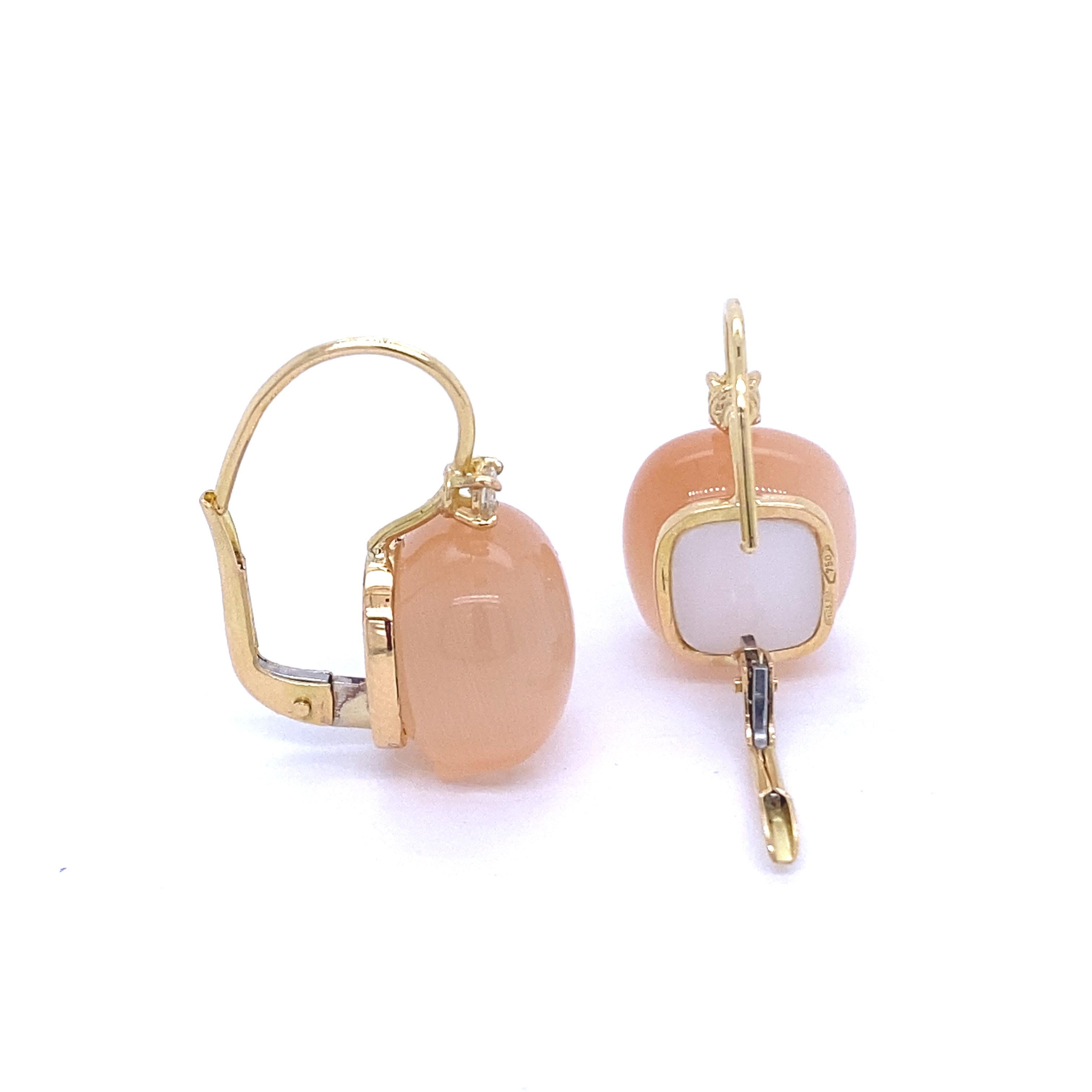 Yellow Gold Earrings, Hydro Peachmoons and 0.14K Diamonds In New Condition For Sale In Vannes, FR