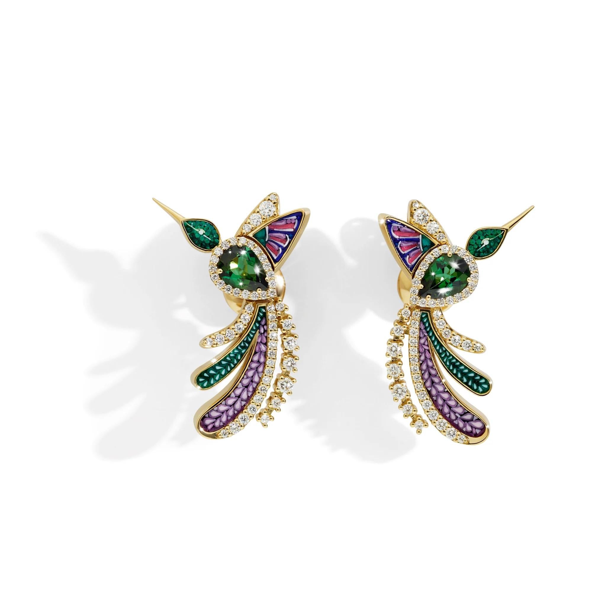 Contemporain Boucles d'oreilles en or jaune avec tourmaline verte, diamants blancs et micromosaïque en vente