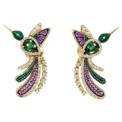 Boucles d'oreilles en or jaune avec tourmaline verte, diamants blancs et micromosaïque