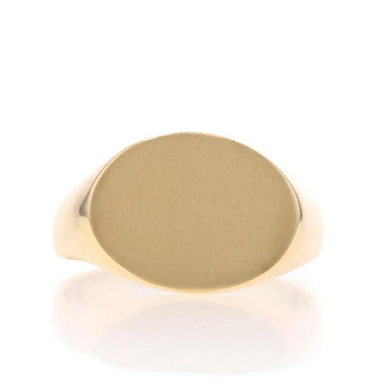 Size: 10 3/4
Sizing Fee: Up 3 sizes for $50 or Down 1 1/2 sizes for $30

Metal Content: 10k Yellow Gold

Style: Signet
Theme: East-West Oval
Features: Smoothly Finished with Engravable Brushed Face

Measurements
Face Height (north to south): 17/32
