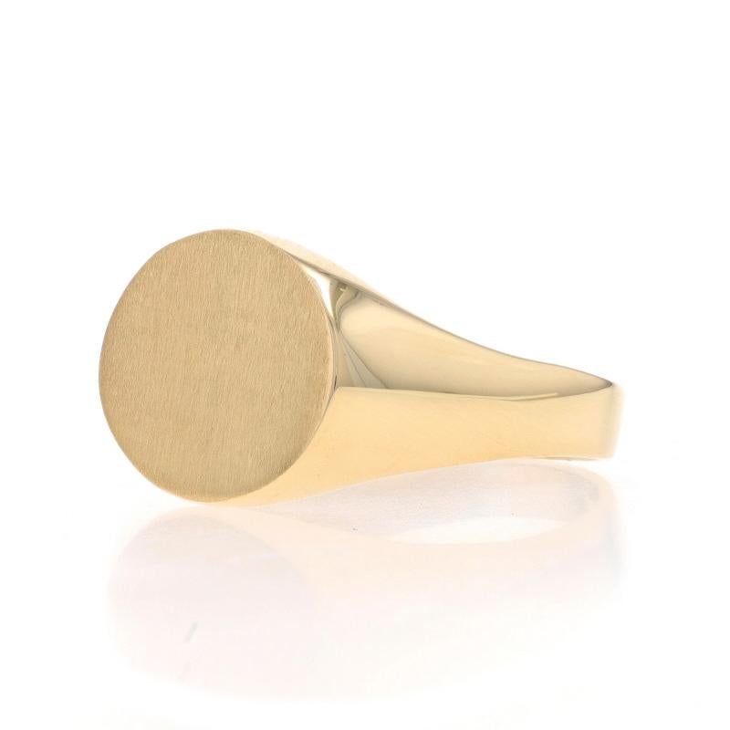 Yellow Gold East-West Oval Signet Men's Ring - 10k Engravable For Sale 1