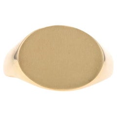 Yellow Gold East-West Oval Signet Men's Ring - 10k Engravable
