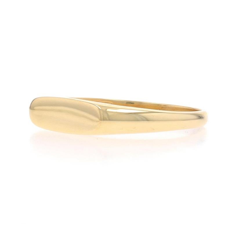 Donna Anello con sigillo Est-Ovest in oro giallo - 14k incidibile in vendita