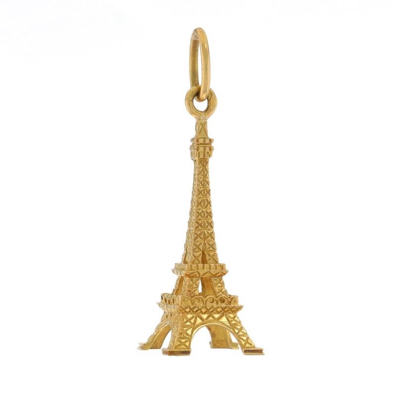 Yellow Gold Eiffel Tower Charm - 18k Paris, France Souvenir Pendant In Excellent Condition In Greensboro, NC
