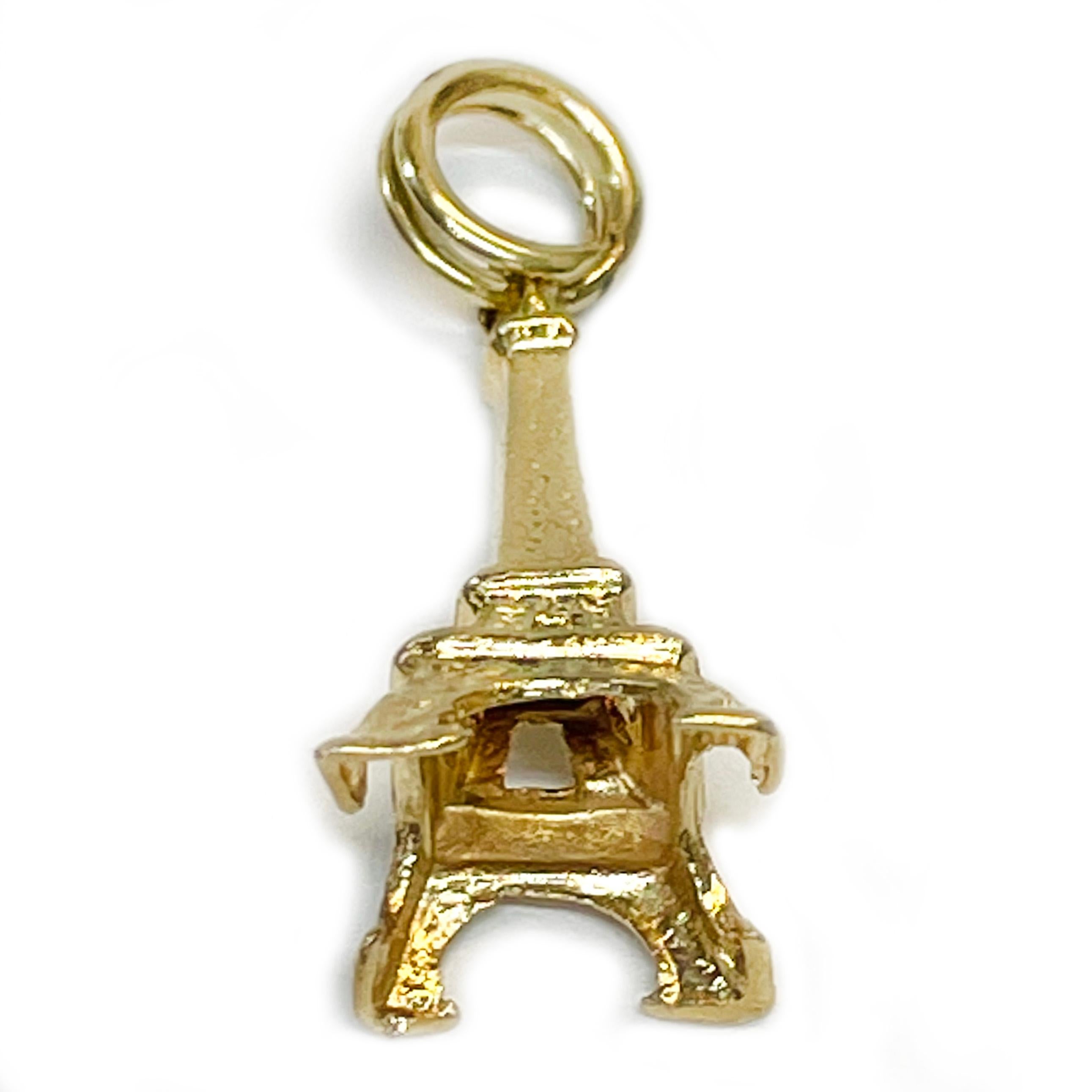 Yellow Gold Eiffel Tower Charm Pendant In Good Condition In Palm Desert, CA