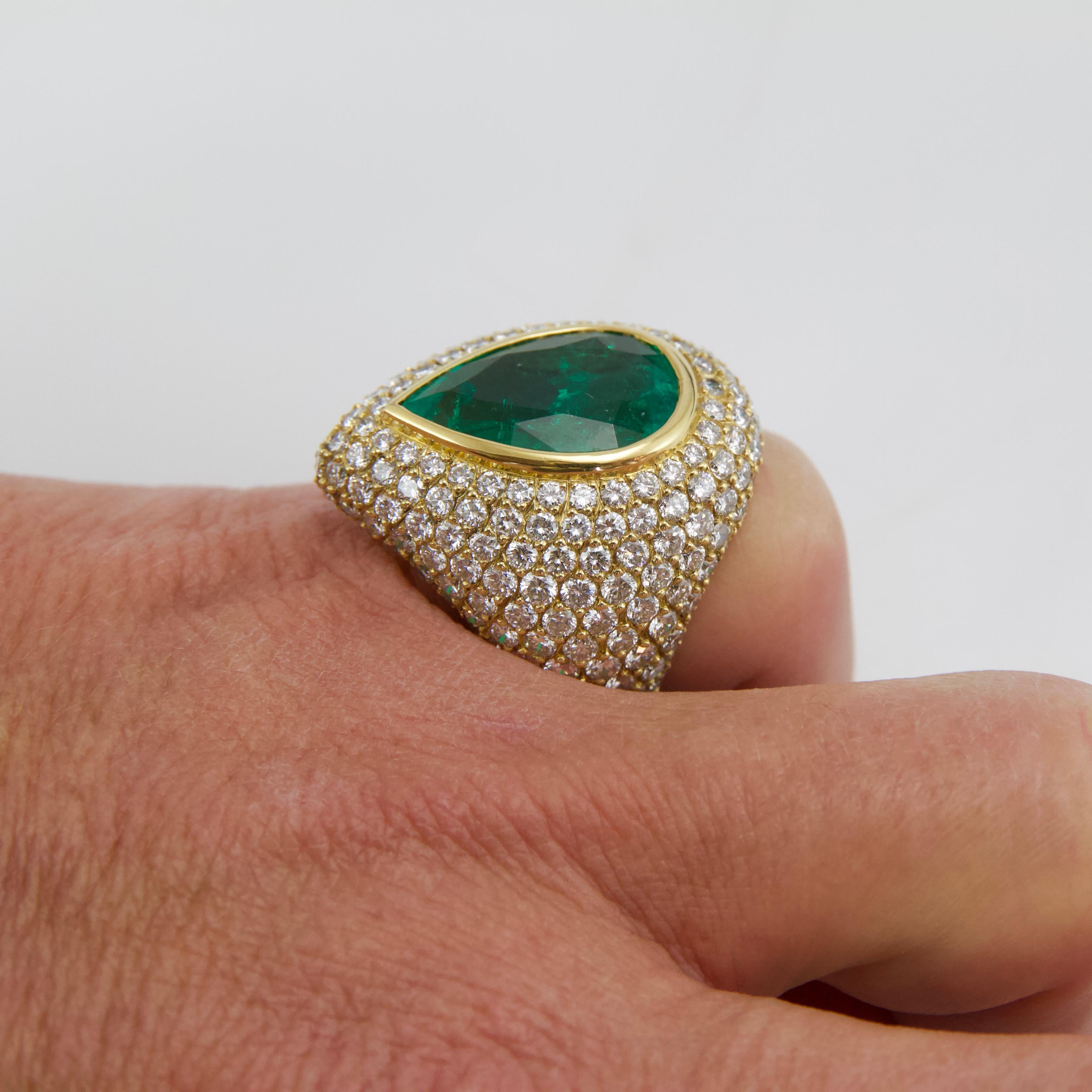 Yellow Gold Emerald and Diamond Cocktail Ring For Sale 2