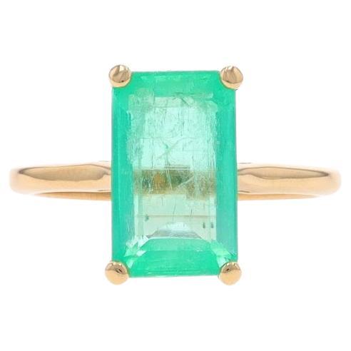 Yellow Gold Emerald Cocktail Solitaire Ring - 14k Emerald Cut 2.91ct For Sale