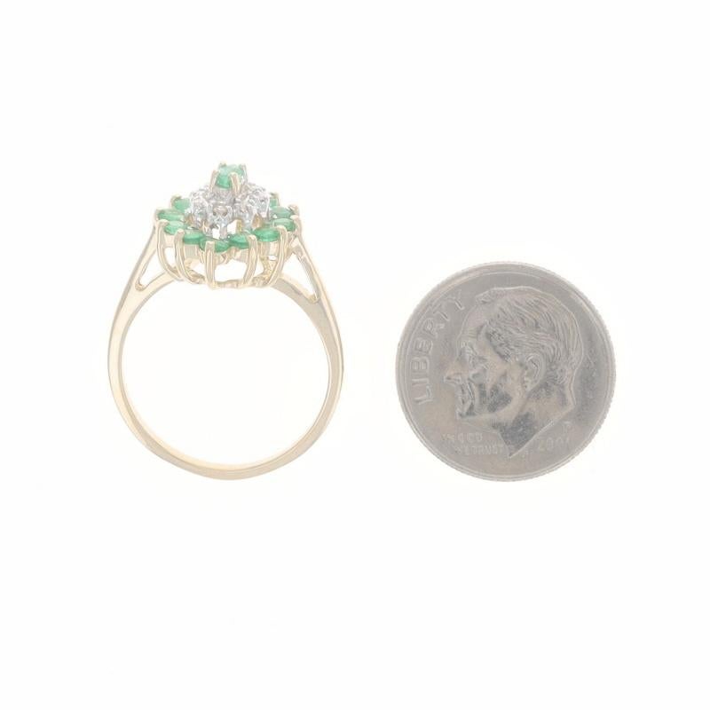 Gelbgold Smaragd Diamant Cluster Cocktail Halo Ring - 10k Marq & Rd .87ctw im Angebot 1