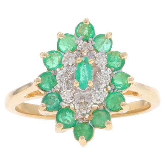 Gelbgold Smaragd Diamant Cluster Cocktail Halo Ring - 10k Marq & Rd .87ctw