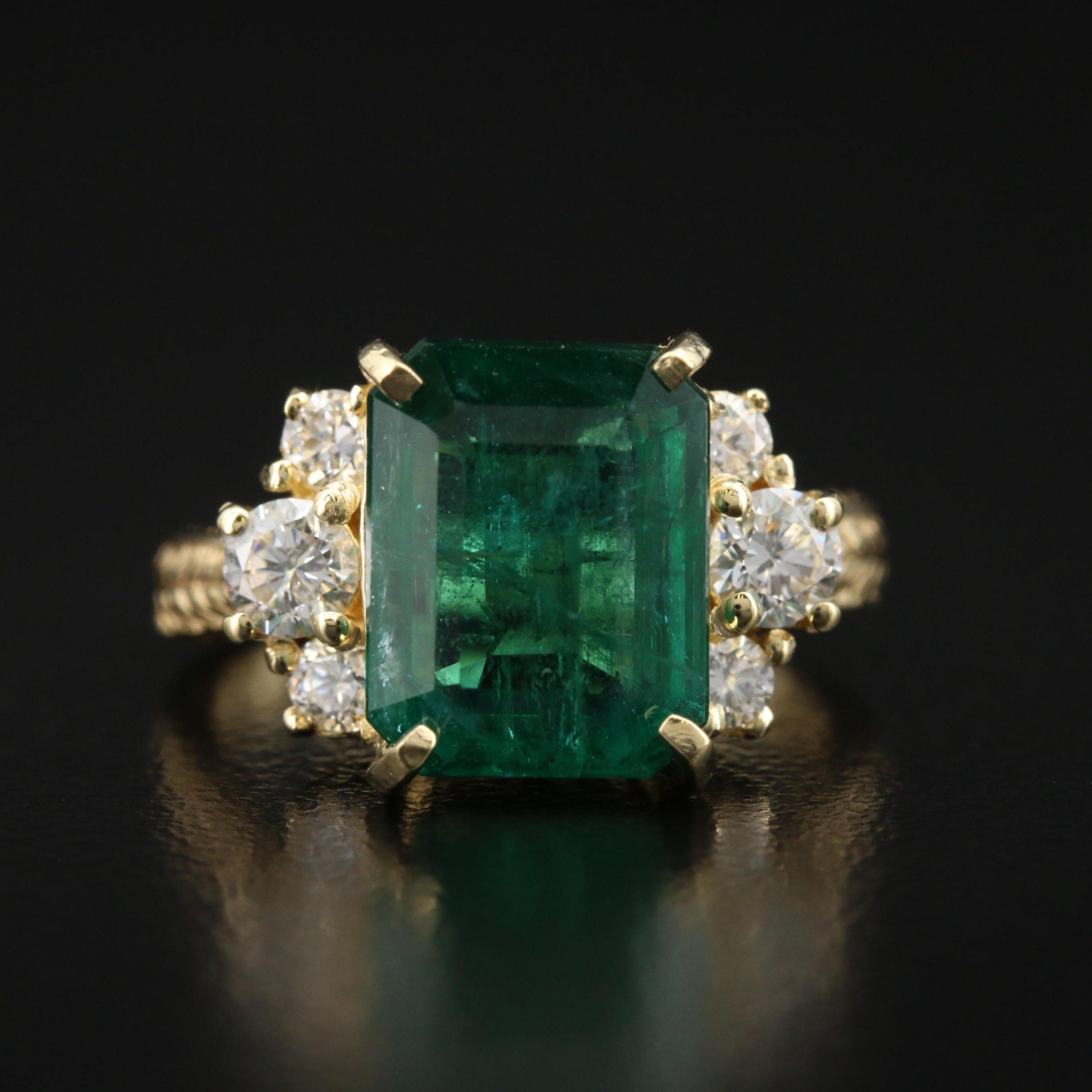 For Sale:  4 Carat Natural Emerald Diamond Engagement Ring Set in 18K Gold, Cocktail Ring 6