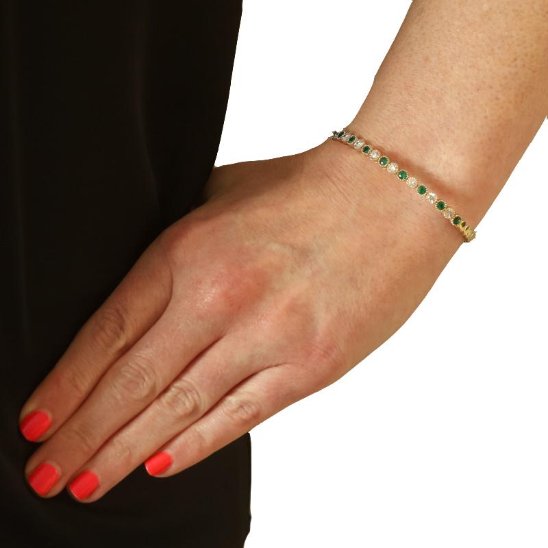 Taglio rotondo Bracciale Flex con diamante e smeraldo in oro giallo 6 3/4