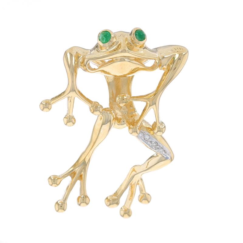 Metallgehalt: 14k Gelbgold & 14k Weißgold

Informationen zu Stein
Natürliche Smaragde
Behandlung: Ölen
Karat(e): .28ctw
Schliff: Runder Cabochon
Farbe: Grün

Natürliche Diamanten
Karat(e): .05ctw
Schliff: Runder Brillant
Farbe: I - J
Klarheit: