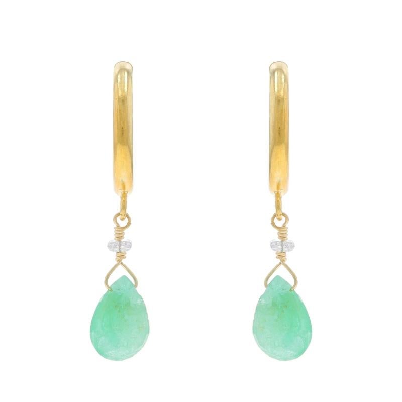 Pendientes colgantes de oro amarillo con diamante esmeralda y medio aro 22k Rose Cut Pear 5.32ctw en Excelente estado para la venta en Greensboro, NC