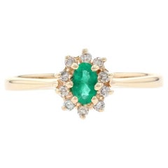 Yellow Gold Emerald 
Diamond Halo Ring, 14k Oval Cut .32ctw