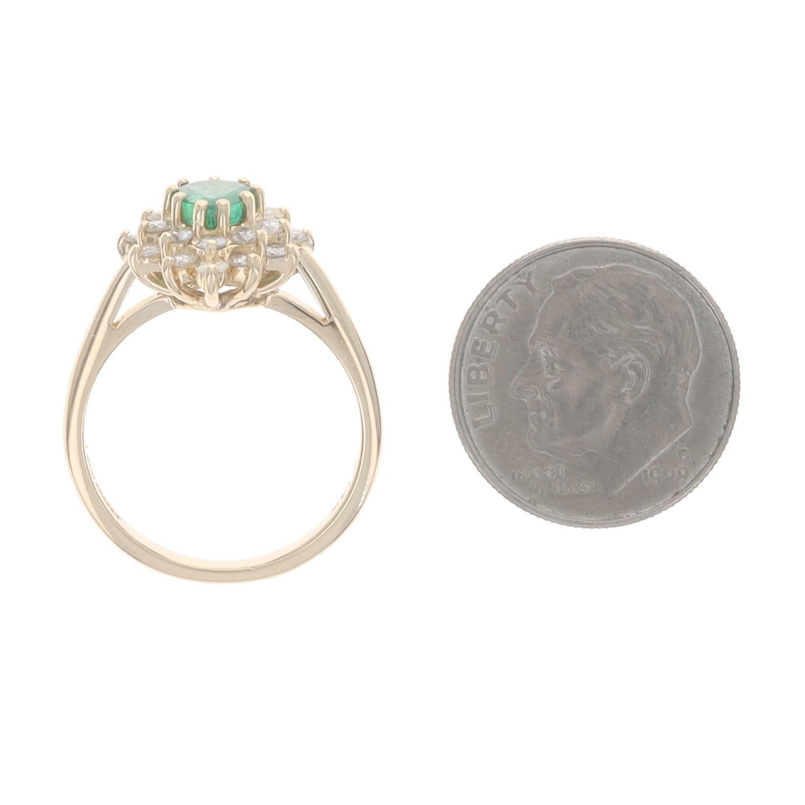 Bague en or jaune avec halo d'émeraude et de diamant - 14k Pear 1.15ctw Pour femmes en vente