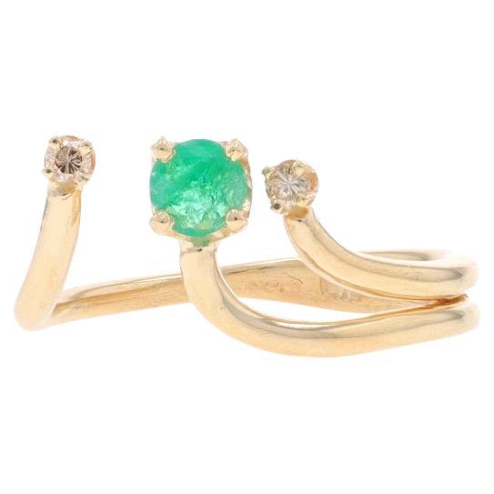 Anillo Oro Amarillo Diamante Esmeralda Espacio Negativo - 14k Redondo .14ctw en venta