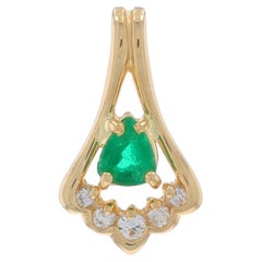 Pendentif en or jaune émeraude diamant - 14k Pear .30ctw Scallop