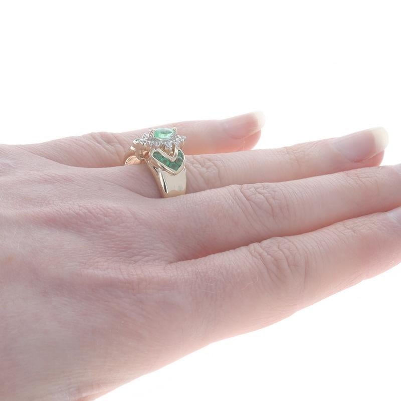 Gelbgold Smaragd-Diamant-Ring - 10k Marquise & Rund .70ctw Damen im Angebot