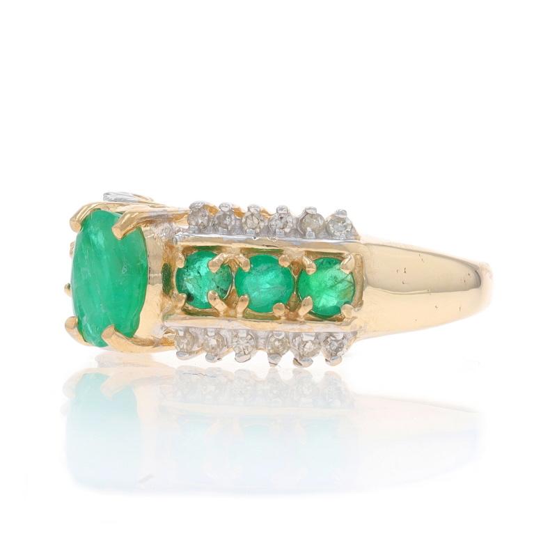 Anello con diamante smeraldo in oro giallo - 10k Oval 1.69ctw In condizioni ottime in vendita a Greensboro, NC