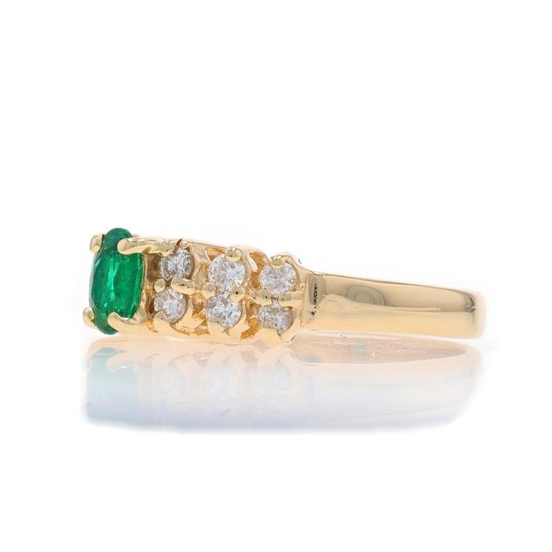 Bague en or jaune 14 carats avec diamant émeraude ovale de 1,00 carat Excellent état - En vente à Greensboro, NC