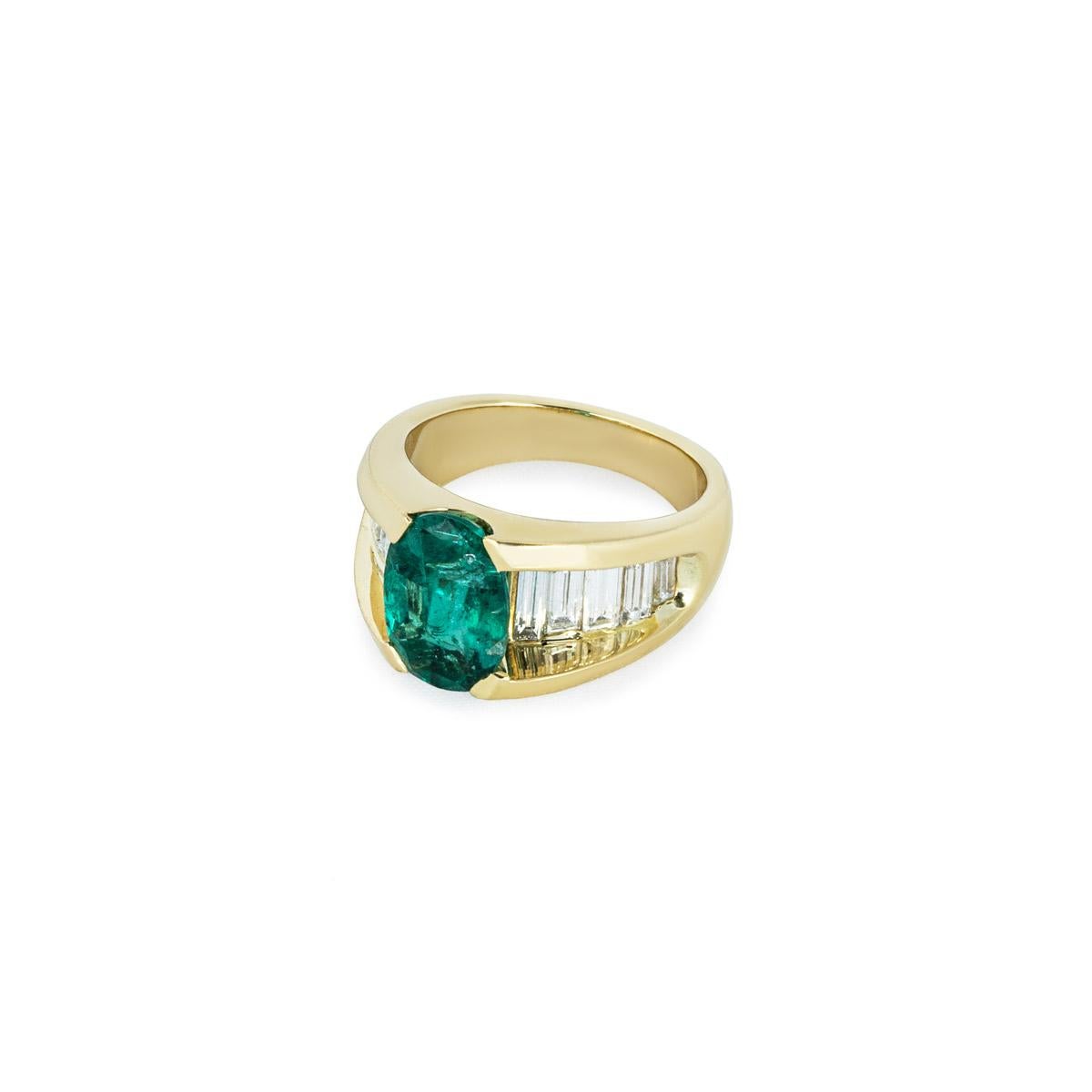 Yellow Gold Emerald & Diamond Ring 2.25ct In Excellent Condition In London, GB