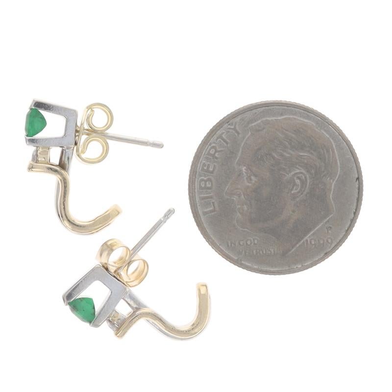 Orecchini con gancio a J in oro giallo con diamante e smeraldo - 14k .80ctw - forati In condizioni ottime in vendita a Greensboro, NC