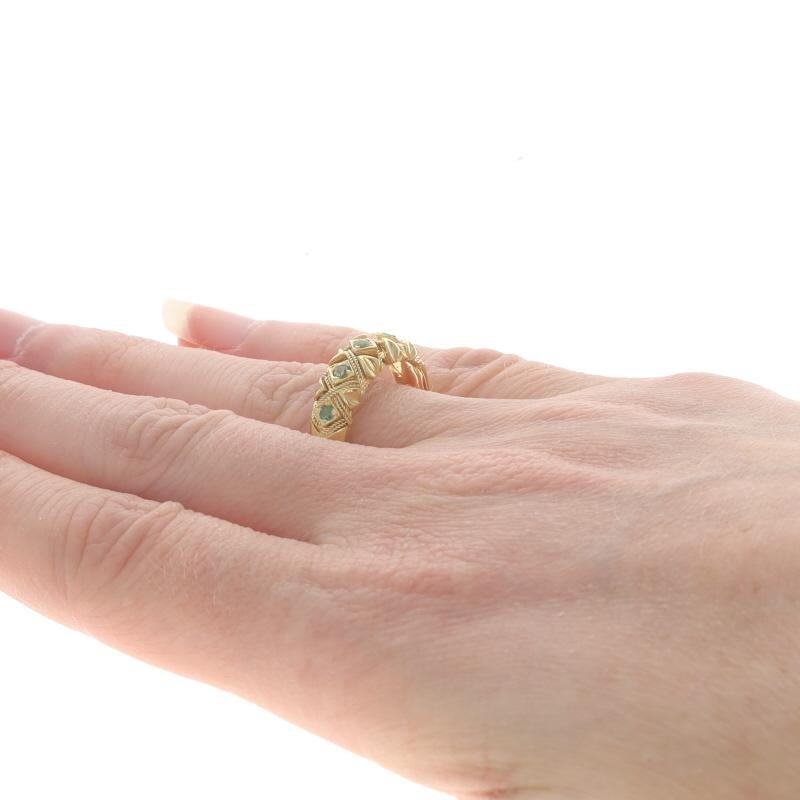 Anneau en or jaune à cinq pierres en émeraude - 18k Round .20ctw Rope Ring Pour femmes en vente