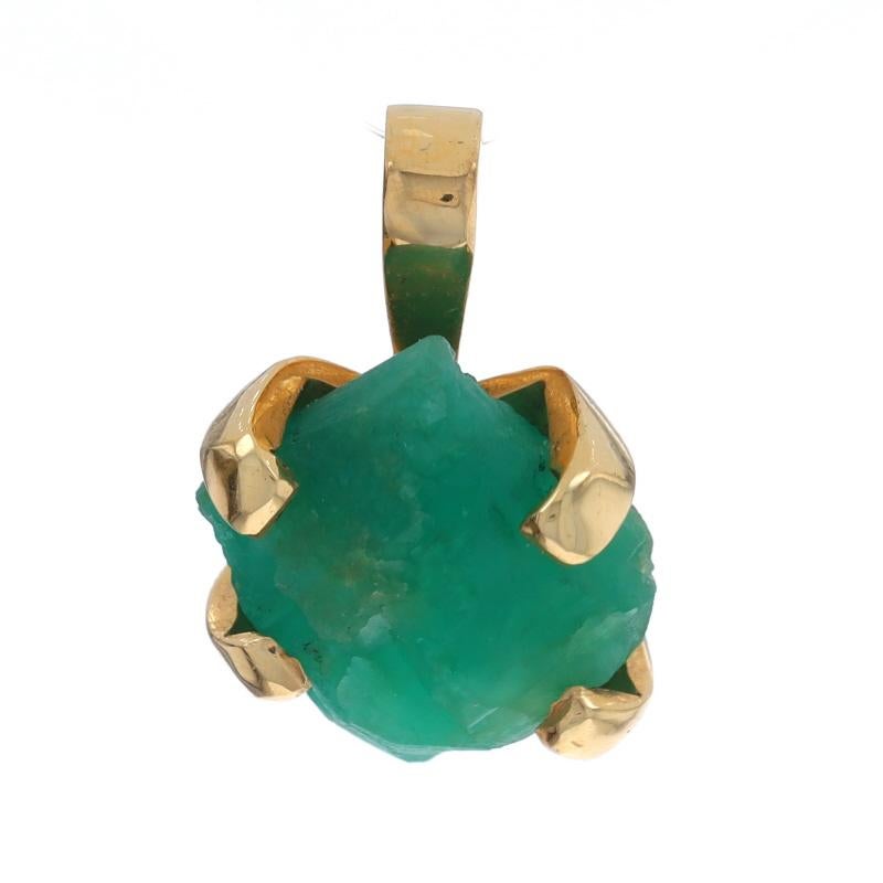 Metallgehalt: 18k Gelbgold

Informationen zu Stein

Natürlicher Smaragd
Behandlung: Ölen
Karat(e): 15,30ct
Schnitt: Grob

Karat gesamt: 15,30ct

Stil: Solitär
Thema: Bio, Rohkost

Messungen

Höhe (ab stationärem Bügel): 13/16
