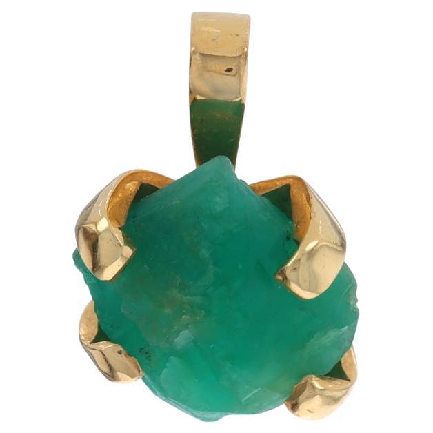 Gelbgold Smaragd Solitär Anhänger 18k Rough 15.30ct Organic im Angebot