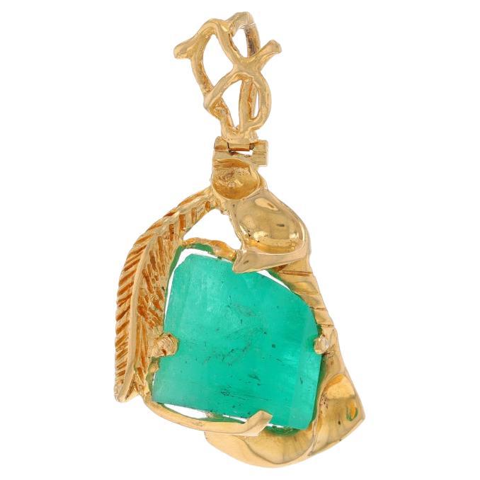 Yellow Gold Emerald Solitaire Pendant - 18k Rough ~20.00ct Botanical Leaf For Sale