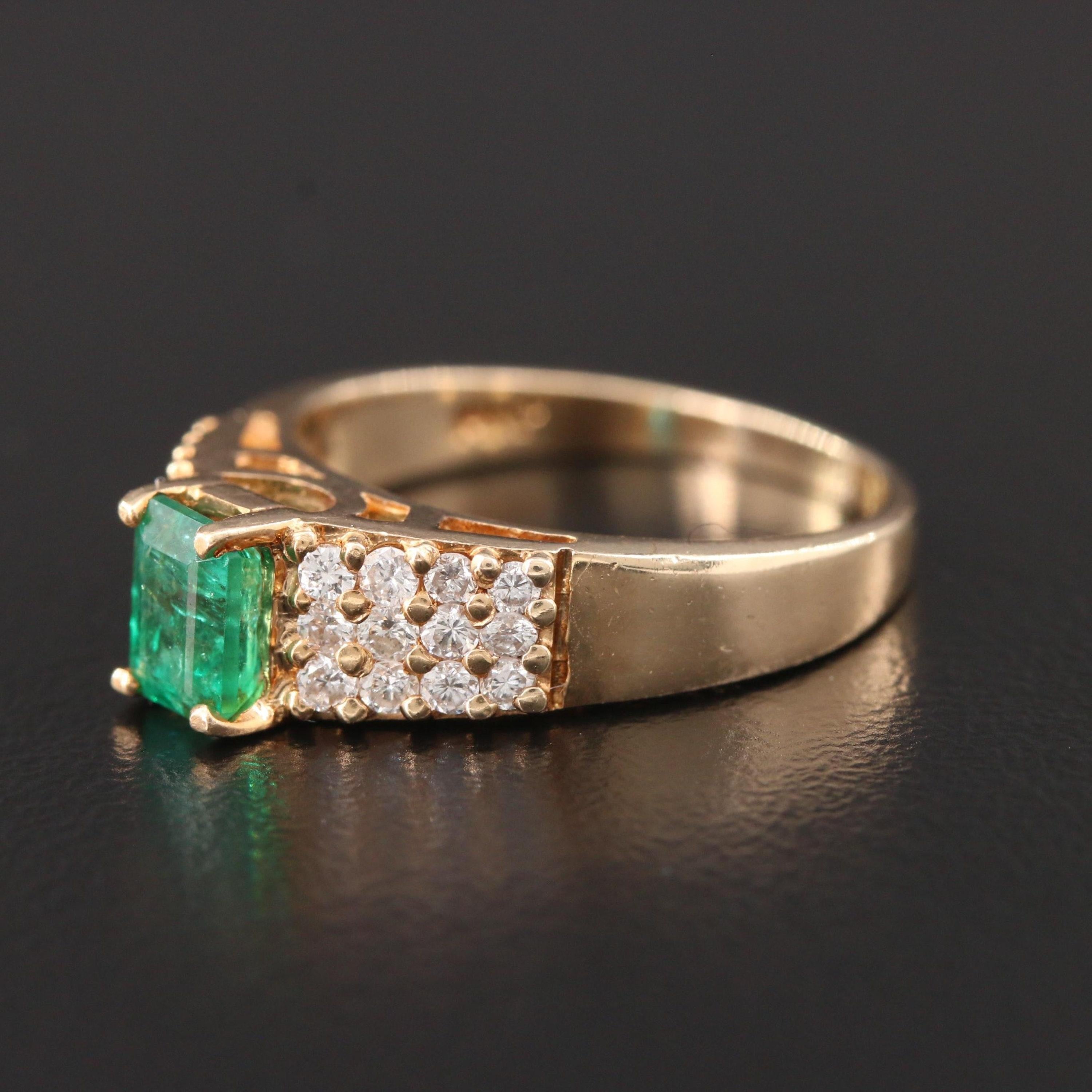 For Sale:  Yellow Gold Emerald Wedding Ring for Him, Men's Emerald Diamond Engagement Ring 2