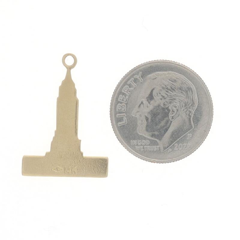 Women's or Men's Yellow Gold Empire State Building Charm - 14k New York City NYC Souvenir For Sale